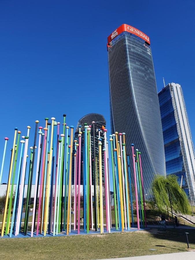 S. Ambrogio Square Lejlighed Milano Eksteriør billede