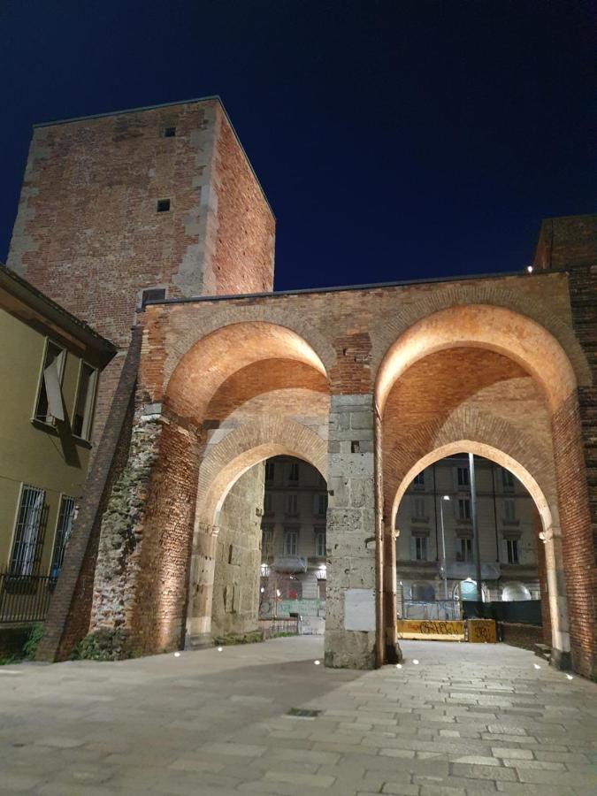S. Ambrogio Square Lejlighed Milano Eksteriør billede
